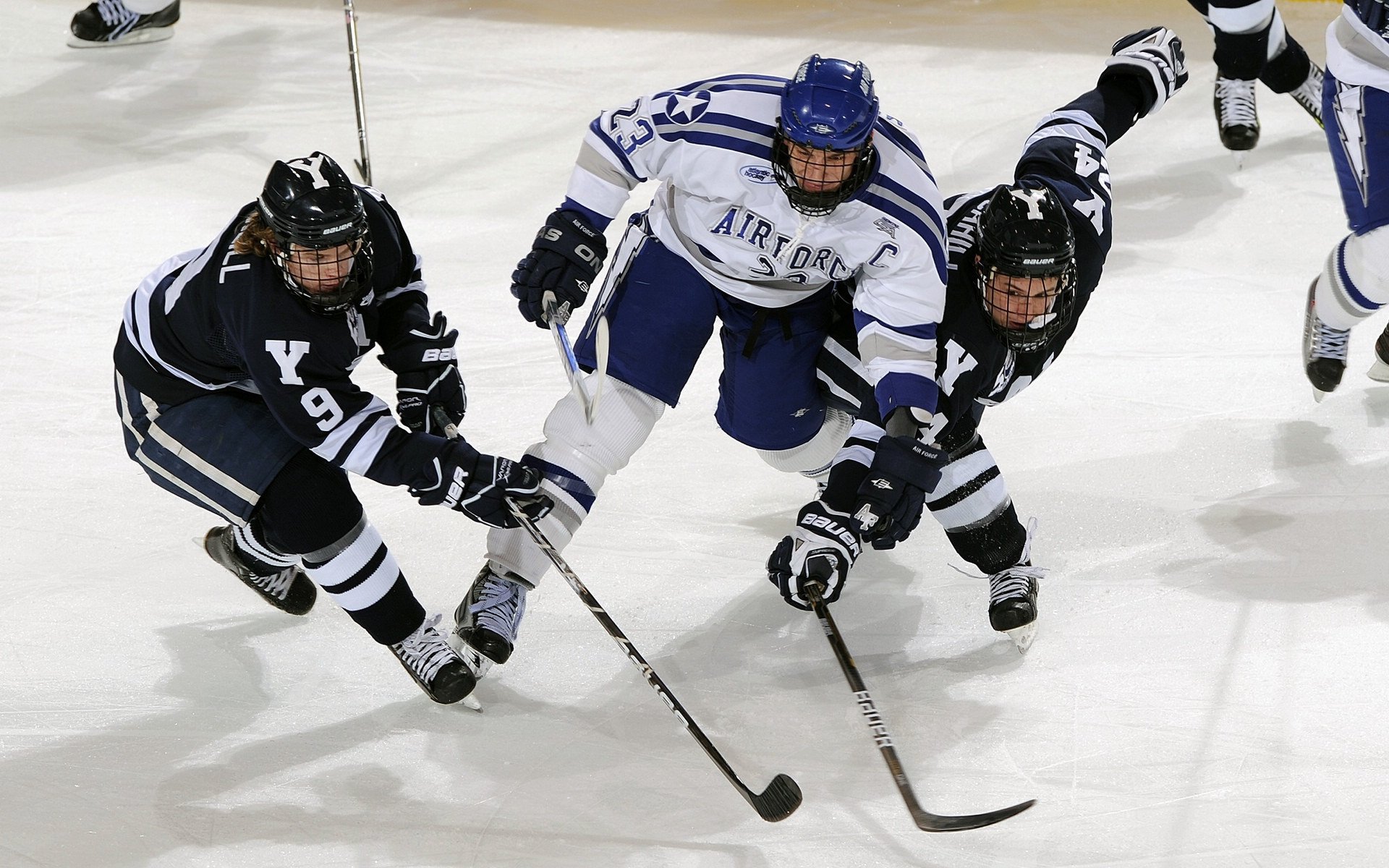 米兰体育官网入口-穿越火线（CF）国际邀请赛激情四射，战队激烈厮杀，cf国际比赛规则